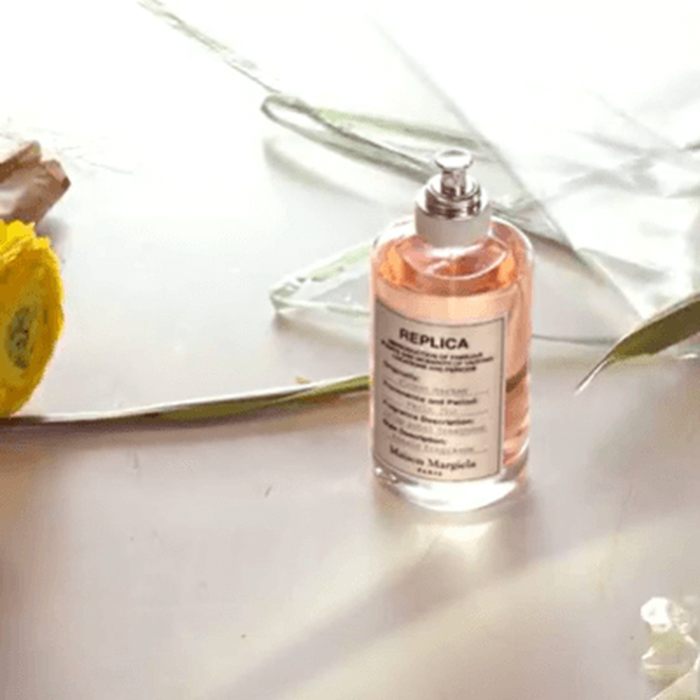香水(ユニセックス) REPLICA Flower market 100ml Maison Martin Margiela Replica Flower Market 3.4oz/100ml Eau