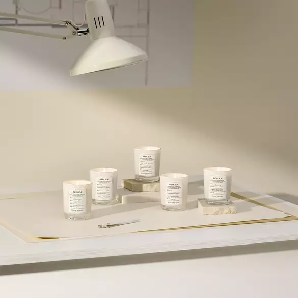 Product Content 1 image