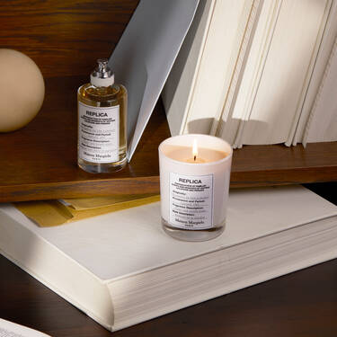 REPLICA Whispers in the Library Scented Candle