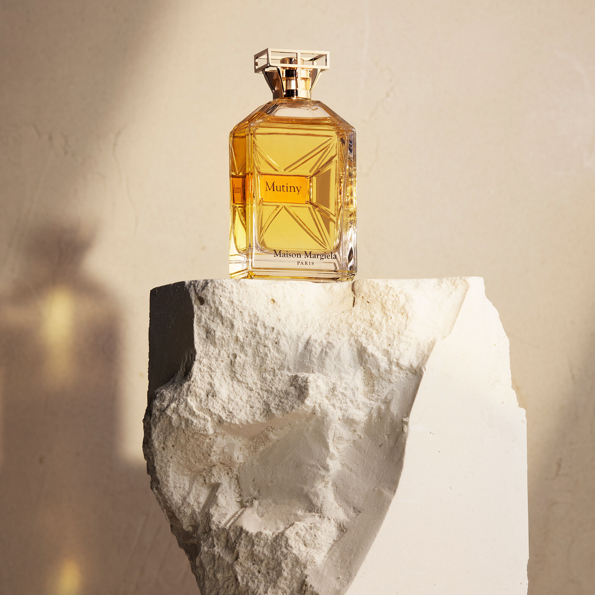 Maison margiela mutiny parfum 2025