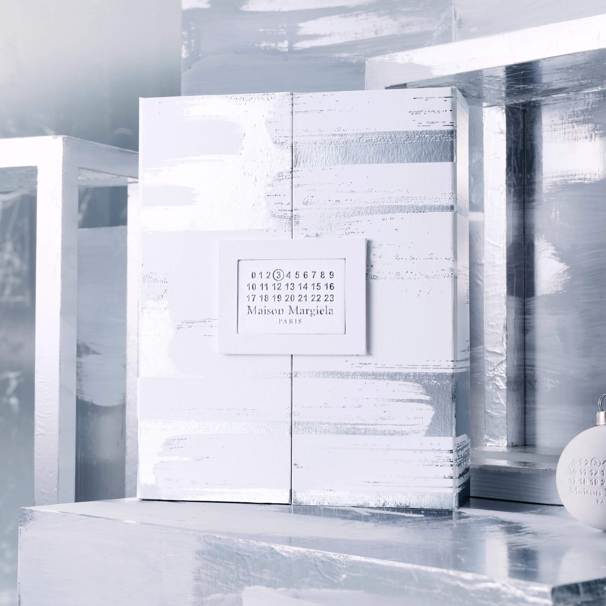Maison Margiela アドベントカレンダー2024年 2024 Maison Margiela Advent Calendar: 7 Iconic Products! - Hello